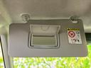 WECARSの展示場では実際に見て、触ってお車をお選びいただけます!知識の豊富な営業スタッフが様々なカーライフをご提案いたします!