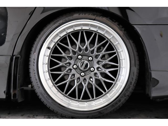 アルファードハイブリッド ＳＲ　Ｃパッケージ　サンルーフ／新シュタイナーＦＴＸ２０ＡＷ／ＫＷ車高調／ＴＲＤエアロ／ＪＢＬプレミアムサウンド／後席モニター／革シート／オットマン／２列目シートヒーター／全方位カメラ／デジタルインナーミラー／クルコン（4枚目）
