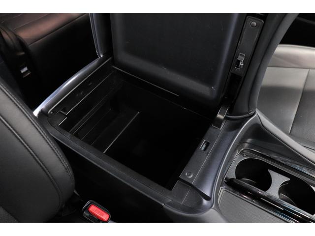 アルファードハイブリッド ＳＲ　Ｃパッケージ　サンルーフ／新シュタイナーＦＴＸ２０ＡＷ／ＫＷ車高調／ＴＲＤエアロ／ＪＢＬプレミアムサウンド／後席モニター／革シート／オットマン／２列目シートヒーター／全方位カメラ／デジタルインナーミラー／クルコン（40枚目）