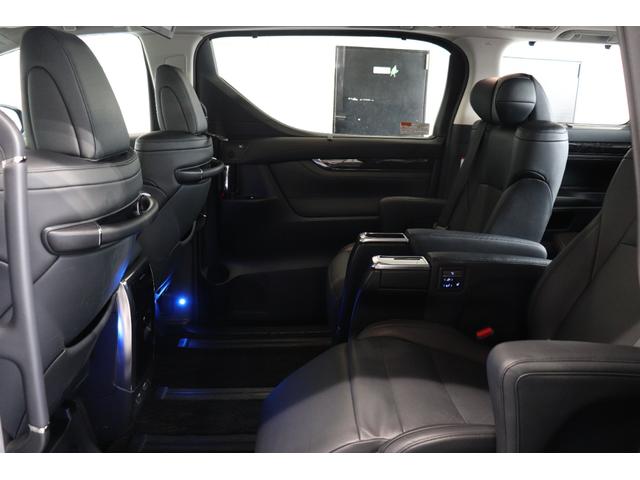 アルファードハイブリッド ＳＲ　Ｃパッケージ　サンルーフ／新シュタイナーＦＴＸ２０ＡＷ／ＫＷ車高調／ＴＲＤエアロ／ＪＢＬプレミアムサウンド／後席モニター／革シート／オットマン／２列目シートヒーター／全方位カメラ／デジタルインナーミラー／クルコン（68枚目）