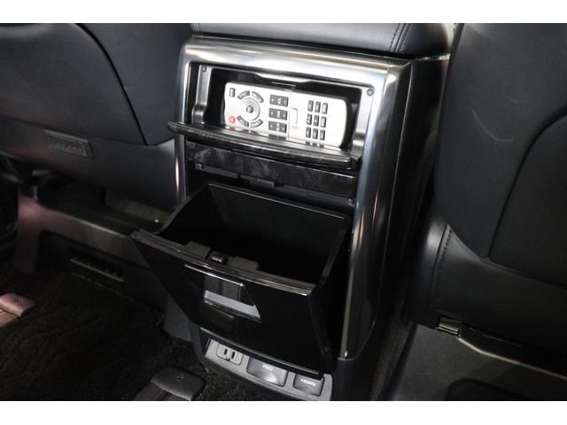 アルファードハイブリッド ＳＲ　Ｃパッケージ　サンルーフ／新シュタイナーＦＴＸ２０ＡＷ／ＫＷ車高調／ＴＲＤエアロ／ＪＢＬプレミアムサウンド／後席モニター／革シート／オットマン／２列目シートヒーター／全方位カメラ／デジタルインナーミラー／クルコン（70枚目）
