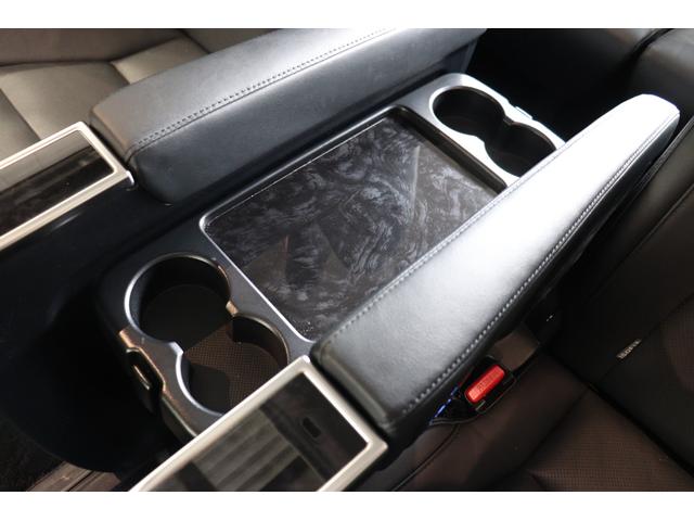 アルファードハイブリッド ＳＲ　Ｃパッケージ　サンルーフ／新シュタイナーＦＴＸ２０ＡＷ／ＫＷ車高調／ＴＲＤエアロ／ＪＢＬプレミアムサウンド／後席モニター／革シート／オットマン／２列目シートヒーター／全方位カメラ／デジタルインナーミラー／クルコン（72枚目）
