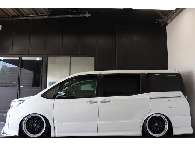 エアサス全下げ状態となります！