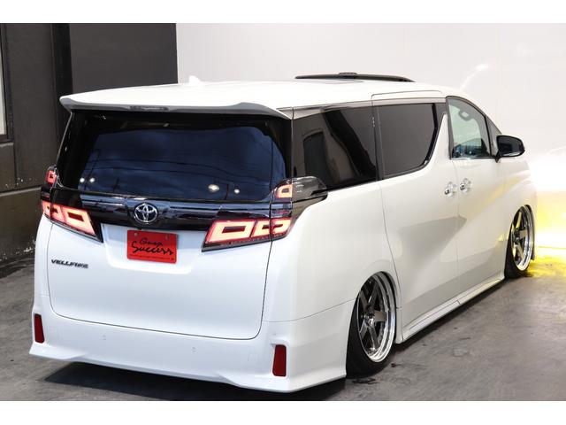 ヴェルファイア 2.5Z ゴールデンアイズ サンルーフ/エアフォースエアサス/WORKジスタンス20AW/両側パワスラ/パワーバックドア/レーダークルーズ/地デジ/Bluetooth/バックカメラ/ETC/オットマン/100V電源(15枚目)