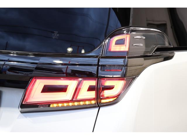 ヴェルファイア 2.5Z ゴールデンアイズ サンルーフ/エアフォースエアサス/WORKジスタンス20AW/両側パワスラ/パワーバックドア/レーダークルーズ/地デジ/Bluetooth/バックカメラ/ETC/オットマン/100V電源(16枚目)