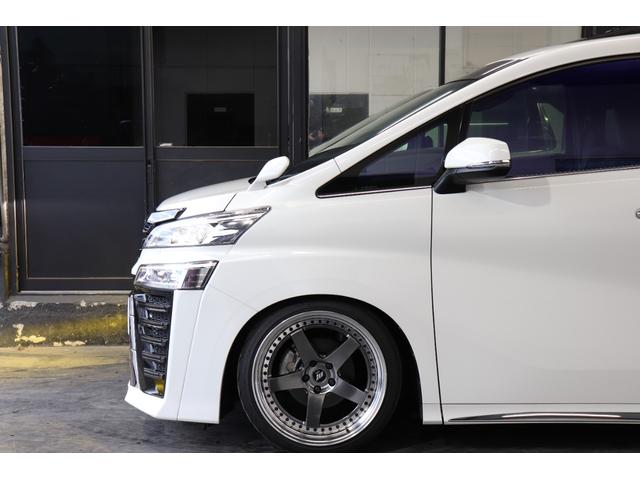 ヴェルファイア 2.5Z ゴールデンアイズ サンルーフ/エアフォースエアサス/WORKジスタンス20AW/両側パワスラ/パワーバックドア/レーダークルーズ/地デジ/Bluetooth/バックカメラ/ETC/オットマン/100V電源(19枚目)