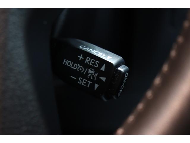 ヴェルファイア 2.5Z ゴールデンアイズ サンルーフ/エアフォースエアサス/WORKジスタンス20AW/両側パワスラ/パワーバックドア/レーダークルーズ/地デジ/Bluetooth/バックカメラ/ETC/オットマン/100V電源(25枚目)