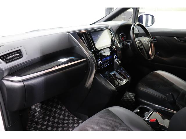 ヴェルファイア 2.5Z ゴールデンアイズ サンルーフ/エアフォースエアサス/WORKジスタンス20AW/両側パワスラ/パワーバックドア/レーダークルーズ/地デジ/Bluetooth/バックカメラ/ETC/オットマン/100V電源(67枚目)