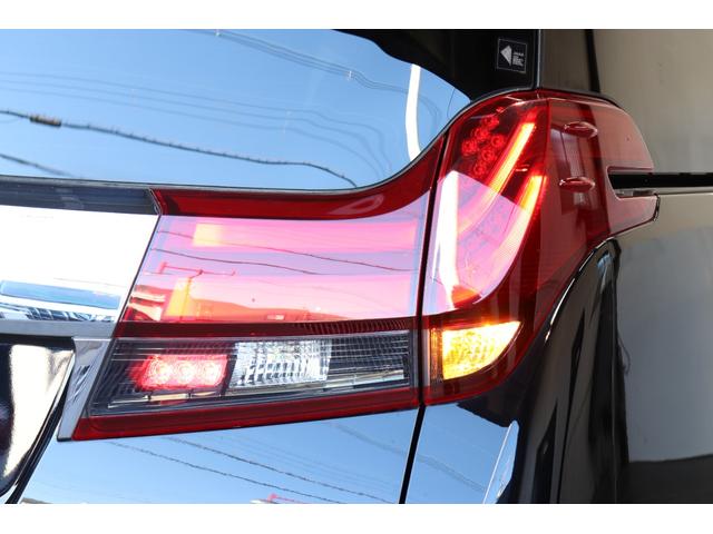 アルファード 2.5S Aパッケージ レイズブラックフリート20AW/サンルーフ/フリップダウンモニター/社外車高調/プッシュスタート/クルコン/バックカメラ/Bluetoothオーディオ/Bluetooth/バックカメラ/ETC(17枚目)