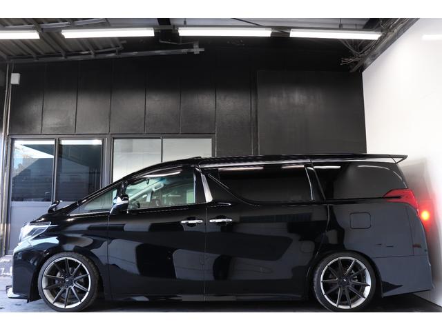 アルファード 2.5S Aパッケージ レイズブラックフリート20AW/サンルーフ/フリップダウンモニター/社外車高調/プッシュスタート/クルコン/バックカメラ/Bluetoothオーディオ/Bluetooth/バックカメラ/ETC(18枚目)