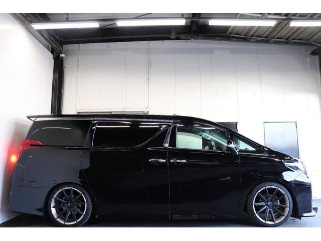 アルファード 2.5S Aパッケージ レイズブラックフリート20AW/サンルーフ/フリップダウンモニター/社外車高調/プッシュスタート/クルコン/バックカメラ/Bluetoothオーディオ/Bluetooth/バックカメラ/ETC(45枚目)