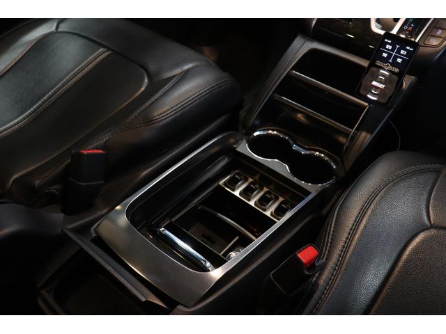 ヴェルファイア ２．５Ｚ　Ａエディション　エアサス公認（ＫＡＺ－ＳＵＳ）／サンルーフ／（35枚目）