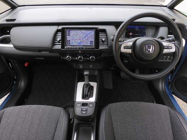 e:HEVホーム ・・当社デモカー 8インチ大画面ナビ・CD録再スマホ連携対応・ リアカメラ 障害物センサー サイド&カーテンエアバック 衝突軽減装置 車間&車線維持クルコン LEDヘッドライト(39枚目)
