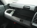 ◆インパネトレイ◆お財布や携帯、小物置きに便利なトレイが助手席側にございます。