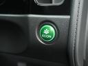 ◆ＥＣＯＮスイッチ（ＥＣＯＮモード）◆エンジンやエアコンといった、クルマ全体の動きを燃費優先で自動制御するＥＣＯＮモード。空調など快適性を優先したいときは、スイッチを押してＯＦＦにできます。