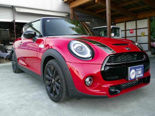 ＭＩＮＩ クーパーＳ　ク純正ナビ・タッチパネルディスプレイ　Ｂｌｕｅｔｏｏｔｈ対応　バックカメラ　レーダークルーズコントロール　ペッパーＰＫＧ　エナジェティックスタイル　パドルシフト　ＥＴＣ　ＪＣＷ革巻ステアリング（24枚目）