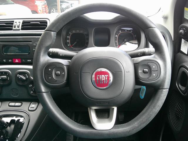 パンダ イージー　ツインエアーターボ　衝突軽減ブレーキ　ＬＥＤライト　フォグ　ステアリングスイッチ　ＭＴモード　１５インチアルミホイール（9枚目）