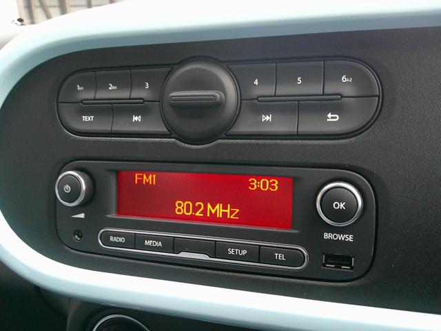 トゥインゴ インテンス クルーズコントロール アイドリングストップ オートライト オートエアコン Bluetooth対応 クリアランスソナー ETC キーレス アルミホイール(10枚目)