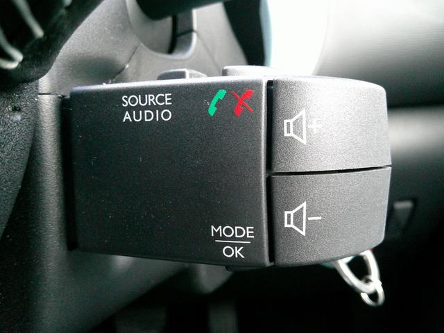 トゥインゴ インテンス クルーズコントロール アイドリングストップ オートライト オートエアコン Bluetooth対応 クリアランスソナー ETC キーレス アルミホイール(15枚目)