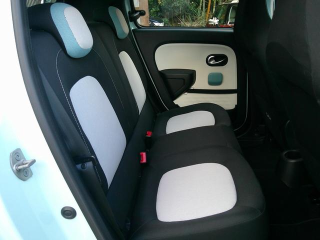 トゥインゴ インテンス クルーズコントロール アイドリングストップ オートライト オートエアコン Bluetooth対応 クリアランスソナー ETC キーレス アルミホイール(18枚目)