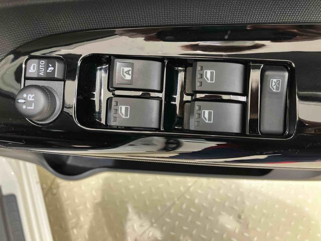 ムーヴキャンバス ＧブラックアクセントＶＳ　ＳＡＩＩＩ　４ＷＤ　スマートキー　記録簿　禁煙車　ワンオーナー　エアバッグ　エアコン　パワーステアリング　パワーウィンドウ　ＡＢＳ（6枚目）