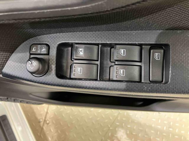 ムーヴ Xリミテッド SAIII 4WD アルミホイール アイドリングストップ オートマチックハイビーム 衝突防止システム レーンアシスト スマートキー 記録簿 禁煙車 ワンオーナー エアバッグ エアコン パワーステアリング ABS(6枚目)