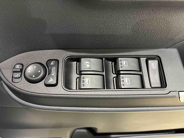 タント カスタムX 4WD アルミホイール シートヒーター アイドリングストップ オートマチックハイビーム 衝突防止システム LEDヘッドランプ レーンアシスト スマートキー 記録簿 ワンオーナー エアバッグ エアコン(6枚目)