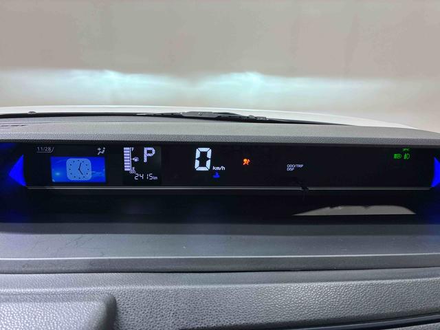 タント カスタムX 4WD アルミホイール シートヒーター アイドリングストップ オートマチックハイビーム 衝突防止システム LEDヘッドランプ レーンアシスト スマートキー 記録簿 ワンオーナー エアバッグ エアコン(8枚目)