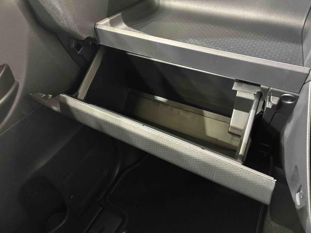 タント カスタムX 4WD アルミホイール シートヒーター アイドリングストップ オートマチックハイビーム 衝突防止システム LEDヘッドランプ レーンアシスト スマートキー 記録簿 ワンオーナー エアバッグ エアコン(11枚目)