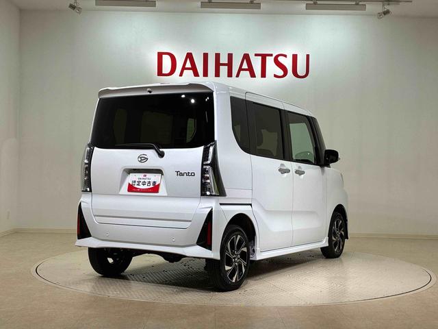 タント カスタムX 4WD アルミホイール シートヒーター アイドリングストップ オートマチックハイビーム 衝突防止システム LEDヘッドランプ レーンアシスト スマートキー 記録簿 ワンオーナー エアバッグ エアコン(14枚目)
