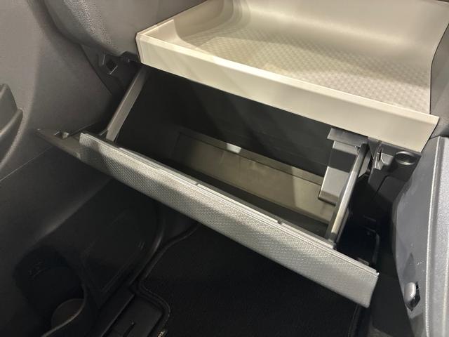 タント X 4WD アイドリングストップ オートマチックハイビーム 衝突防止システム LEDヘッドランプ レーンアシスト スマートキー 記録簿 ワンオーナー エアバッグ エアコン パワーステアリング ABS(11枚目)