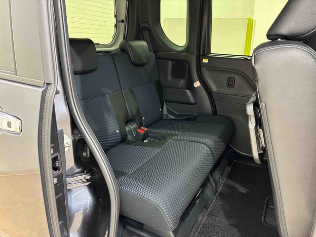 タント カスタムX 4WD アルミホイール シートヒーター アイドリングストップ オートマチックハイビーム 衝突防止システム LEDヘッドランプ レーンアシスト スマートキー 記録簿 ワンオーナー エアバッグ エアコン(4枚目)