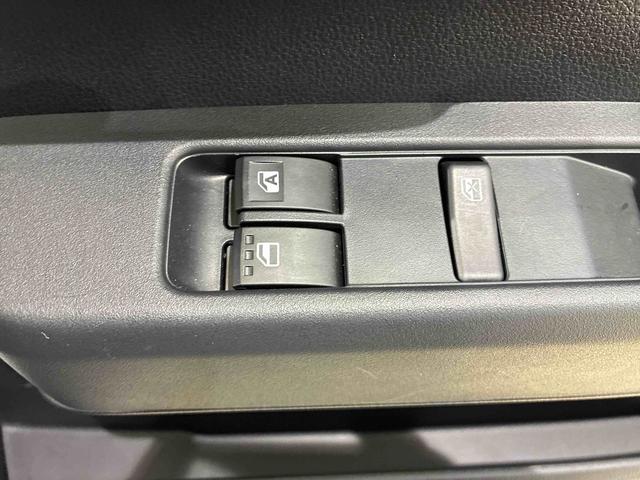 ハイゼットカーゴ DX 4WD アイドリングストップ オートマチックハイビーム 衝突防止システム レーンアシスト キーレスエントリー 記録簿 ワンオーナー エアバッグ エアコン パワーステアリング パワーウィンドウ ABS(6枚目)