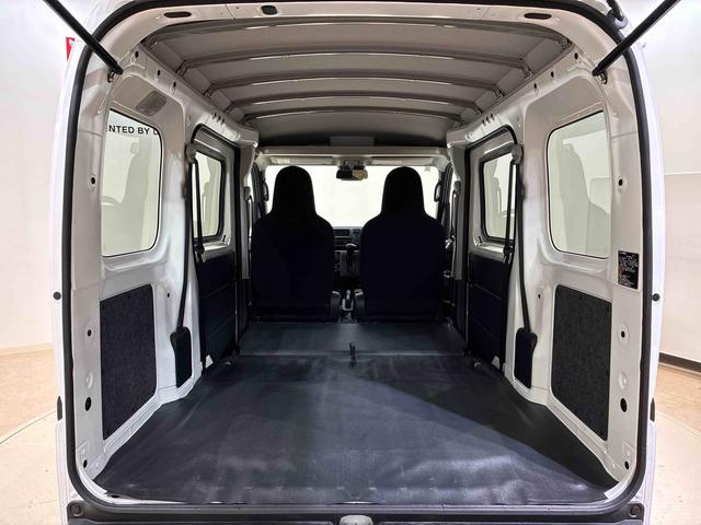 ハイゼットカーゴ DX 4WD アイドリングストップ オートマチックハイビーム 衝突防止システム レーンアシスト キーレスエントリー 記録簿 ワンオーナー エアバッグ エアコン パワーステアリング パワーウィンドウ ABS(16枚目)