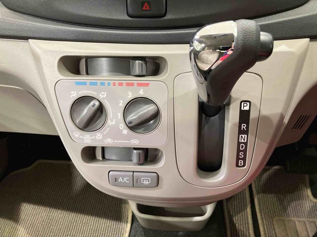 ミライース Ｘｆ　メモリアルエディション　４ＷＤ　キーレスエントリー　記録簿　エアバッグ　エアコン　パワーステアリング　パワーウィンドウ　ＣＤ　ＡＢＳ（10枚目）