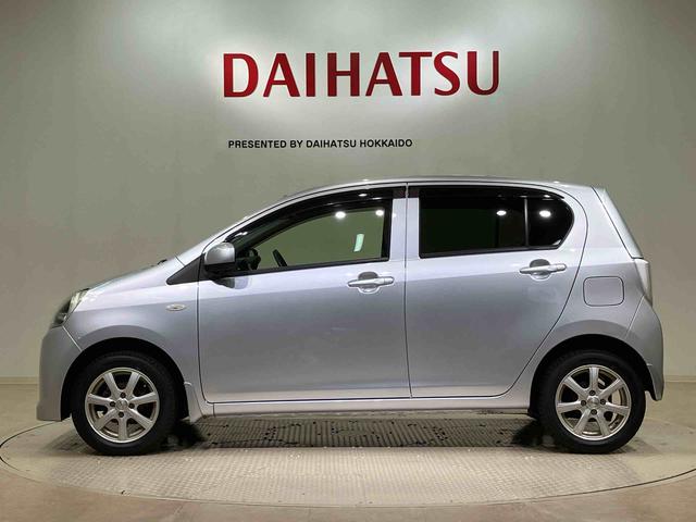 ミライース Ｘｆ　メモリアルエディション　４ＷＤ　キーレスエントリー　記録簿　エアバッグ　エアコン　パワーステアリング　パワーウィンドウ　ＣＤ　ＡＢＳ（12枚目）