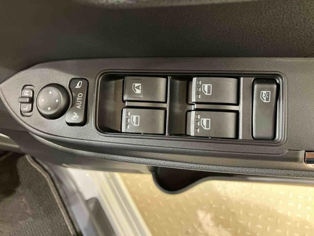 タント カスタムX 4WD アルミホイール シートヒーター アイドリングストップ オートマチックハイビーム 衝突防止システム LEDヘッドランプ レーンアシスト スマートキー 記録簿 ワンオーナー エアバッグ エアコン(6枚目)