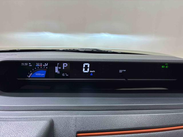 タント ファンクロス 4WD アルミホイール アイドリングストップ オートマチックハイビーム 衝突防止システム LEDヘッドランプ レーンアシスト スマートキー 記録簿 ワンオーナー エアバッグ エアコン パワーウィンドウ(8枚目)