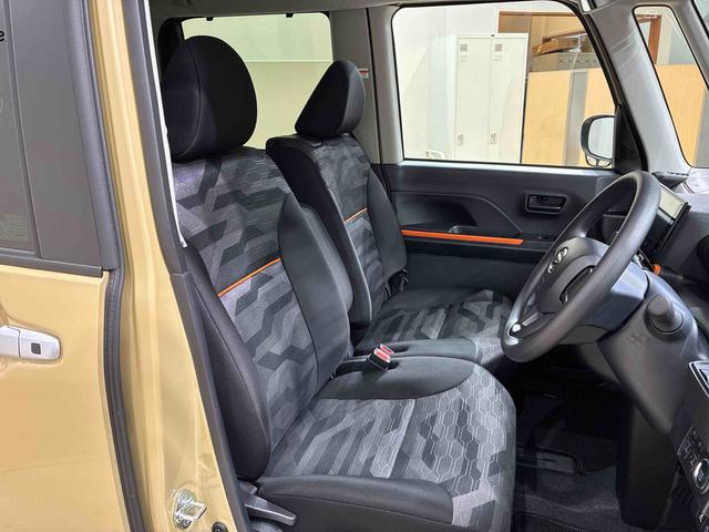 タント ファンクロス 4WD アルミホイール シートヒーター アイドリングストップ オートマチックハイビーム 衝突防止システム LEDヘッドランプ レーンアシスト スマートキー 記録簿 ワンオーナー エアバッグ エアコン(3枚目)