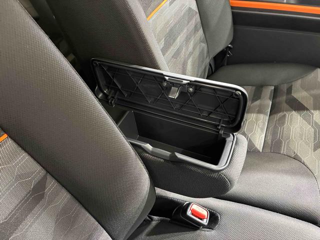 タント ファンクロス 4WD アルミホイール シートヒーター アイドリングストップ オートマチックハイビーム 衝突防止システム LEDヘッドランプ レーンアシスト スマートキー 記録簿 ワンオーナー エアバッグ エアコン(30枚目)