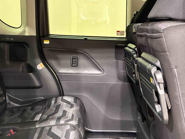 タント ファンクロス 4WD アルミホイール シートヒーター アイドリングストップ オートマチックハイビーム 衝突防止システム LEDヘッドランプ レーンアシスト スマートキー 記録簿 ワンオーナー エアバッグ エアコン(36枚目)