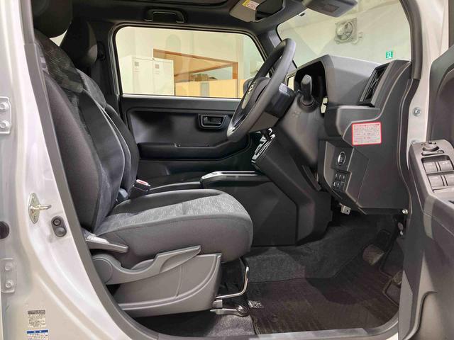 タフト X 4WD アルミホイール アイドリングストップ オートマチックハイビーム 衝突防止システム LEDヘッドランプ レーンアシスト スマートキー 記録簿 ワンオーナー エアバッグ エアコン CD ABS(3枚目)