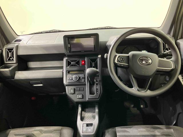 タフト X 4WD アルミホイール アイドリングストップ オートマチックハイビーム 衝突防止システム LEDヘッドランプ レーンアシスト スマートキー 記録簿 ワンオーナー エアバッグ エアコン CD ABS(5枚目)