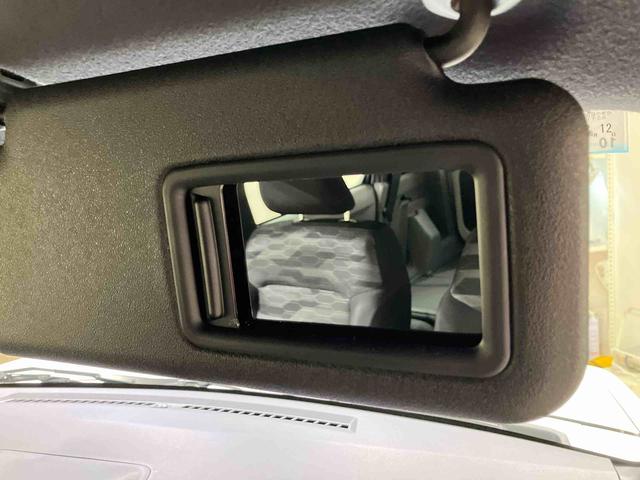 タフト X 4WD アルミホイール アイドリングストップ オートマチックハイビーム 衝突防止システム LEDヘッドランプ レーンアシスト スマートキー 記録簿 ワンオーナー エアバッグ エアコン CD ABS(27枚目)