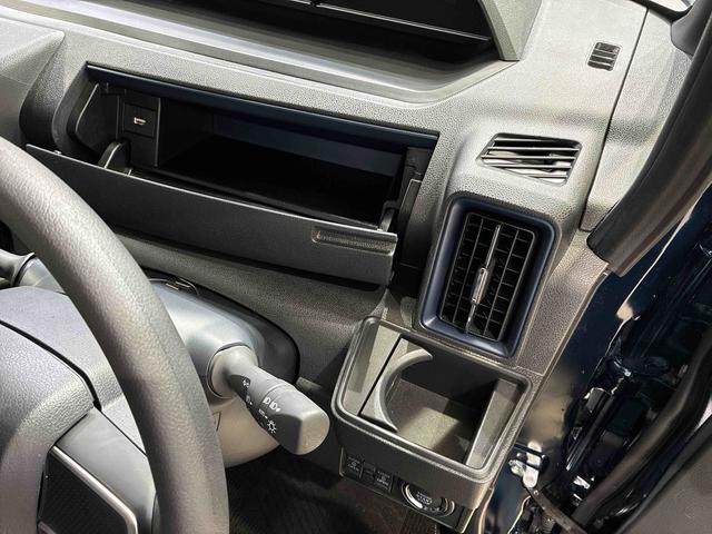 タント カスタムＸ　４ＷＤ　アルミホイール　シートヒーター　アイドリングストップ　オートマチックハイビーム　衝突防止システム　ＬＥＤヘッドランプ　レーンアシスト　スマートキー　記録簿　ワンオーナー　エアバッグ　エアコン（24枚目）