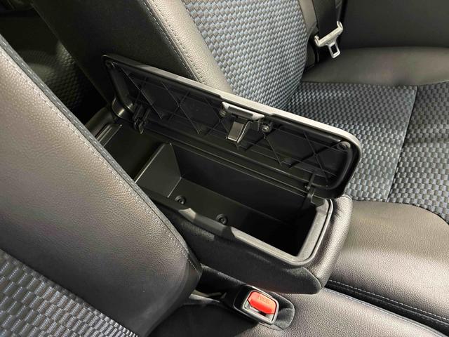 タント カスタムＸ　４ＷＤ　アルミホイール　シートヒーター　アイドリングストップ　オートマチックハイビーム　衝突防止システム　ＬＥＤヘッドランプ　レーンアシスト　スマートキー　記録簿　ワンオーナー　エアバッグ　エアコン（30枚目）