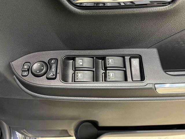 タント カスタムＸ　４ＷＤ　アルミホイール　シートヒーター　アイドリングストップ　オートマチックハイビーム　衝突防止システム　ＬＥＤヘッドランプ　レーンアシスト　スマートキー　記録簿　ワンオーナー　エアバッグ　エアコン（6枚目）