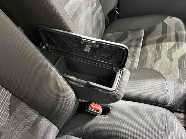 タント ファンクロスターボ　４ＷＤ　アルミホイール　シートヒーター　ターボ　アイドリングストップ　オートマチックハイビーム　衝突防止システム　ＬＥＤヘッドランプ　レーンアシスト　スマートキー　記録簿　ワンオーナー　エアバッグ（30枚目）