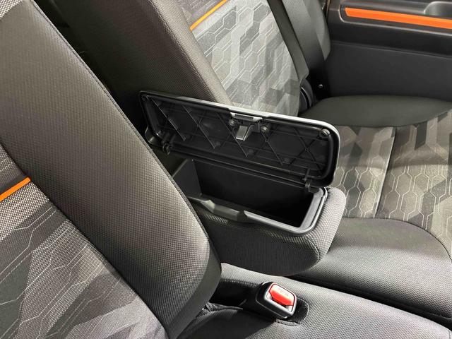 タント ファンクロスターボ　４ＷＤ　アルミホイール　シートヒーター　ターボ　アイドリングストップ　オートマチックハイビーム　衝突防止システム　ＬＥＤヘッドランプ　レーンアシスト　スマートキー　記録簿　ワンオーナー　エアバッグ（30枚目）