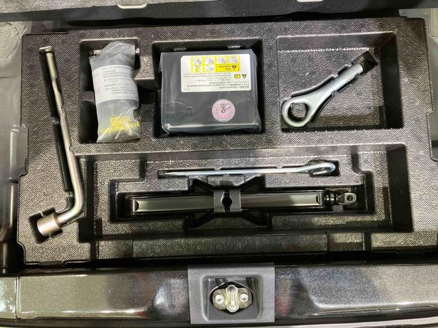 ミライース Ｘ　ＳＡＩＩＩ　４ＷＤ　アイドリングストップ　オートマチックハイビーム　衝突防止システム　ＬＥＤヘッドランプ　レーンアシスト　キーレスエントリー　記録簿　ワンオーナー　エアバッグ　エアコン　パワーステアリング　ＡＢＳ（17枚目）